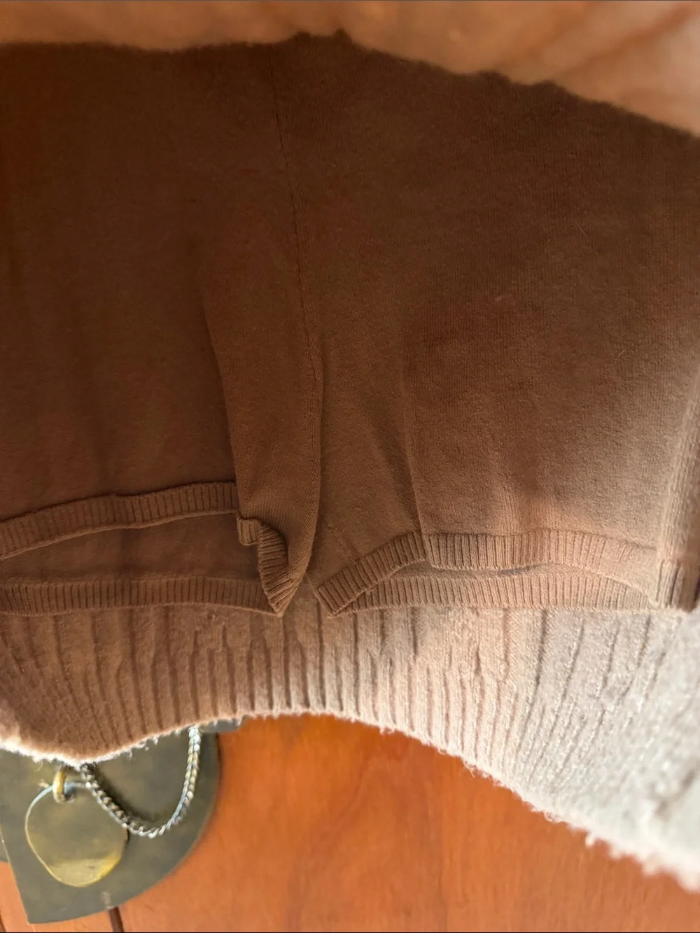 ALO Yoga Cashmere Cable Knit Mini Skirt in Toasted Almond Sz Small